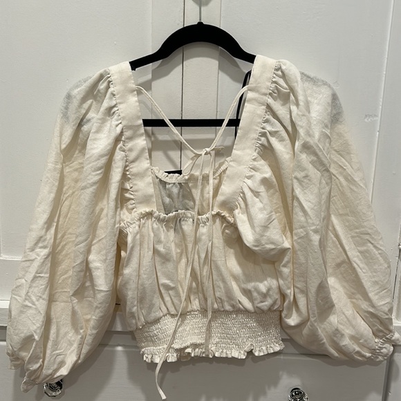 NWT Large White Woven Top Forever 21 - Picture 2 of 4